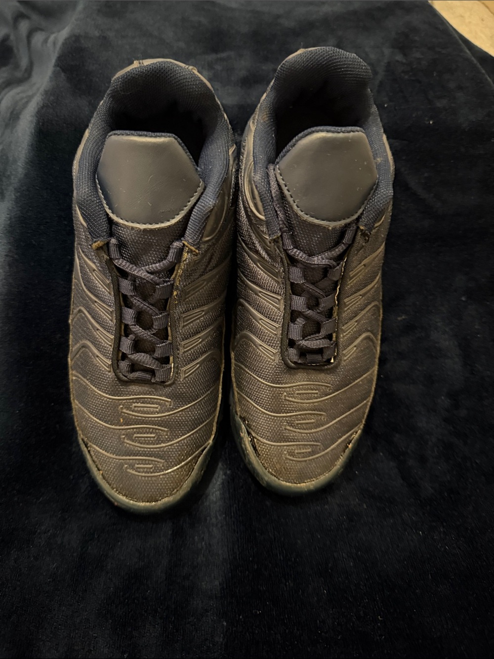 Men's Black Athletic Sneakers